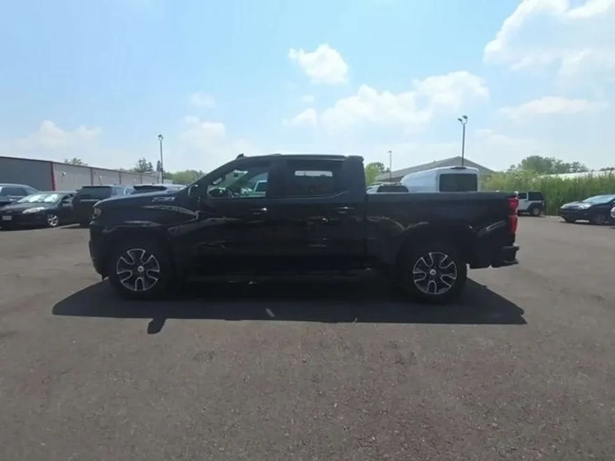 2021 Chevrolet Silverado 1500 RST photo 1