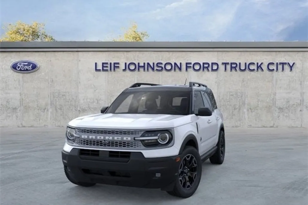 2025 Ford Bronco Sport Outer Banks photo 1