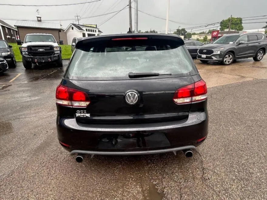 2012 Volkswagen Golf GTI Base photo 1