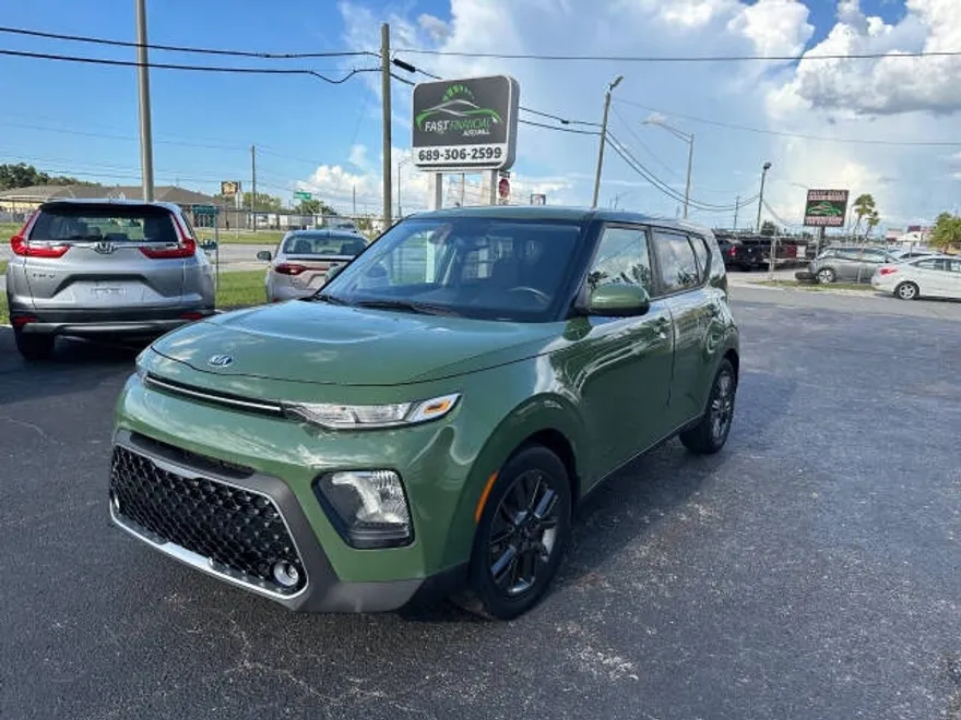 2021 Kia Soul EX photo 1