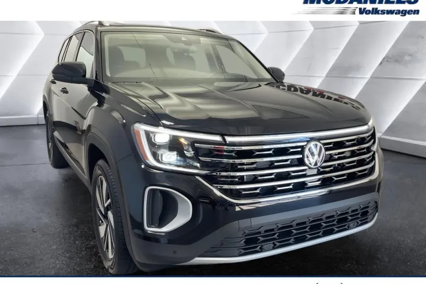 2026 Volkswagen Atlas SEL photo 1