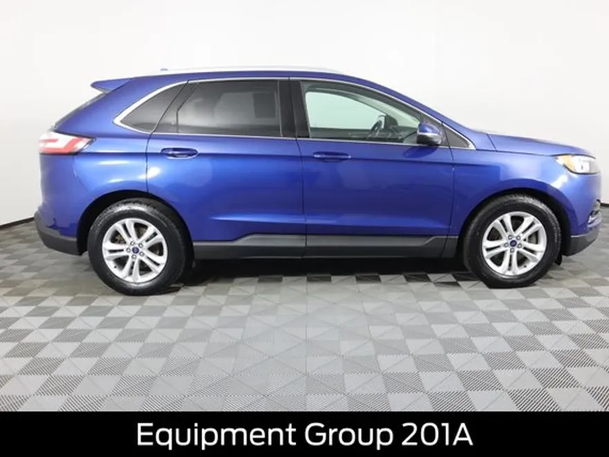 2020 Ford Edge SEL photo 1