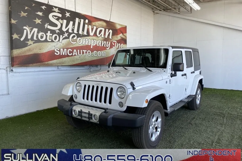 2015 Jeep Wrangler Unlimited Sahara photo 1