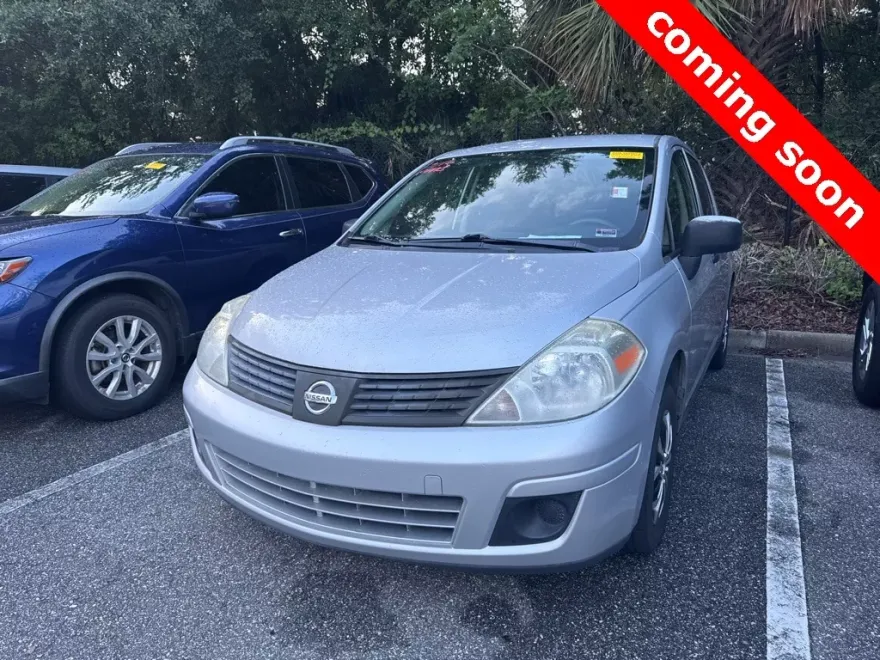 2009 Nissan Versa 1.6 photo 1