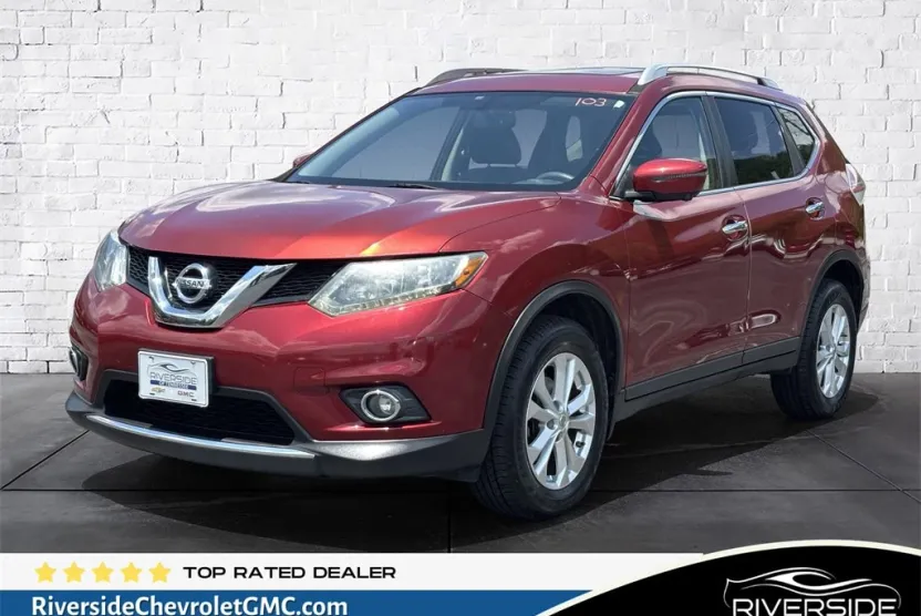 2016 Nissan Rogue SV photo 1