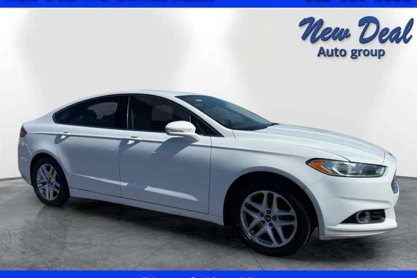2013 Ford Fusion SE photo 1