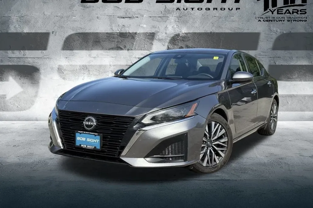 2023 Nissan Altima 2.5 SV photo 1
