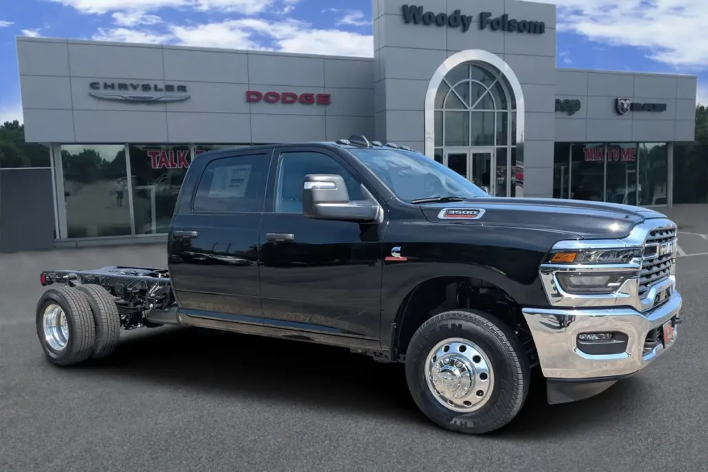 2025 Ram 3500 Tradesman photo 1