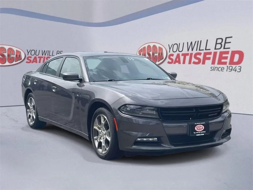 2016 Dodge Charger SXT photo 1