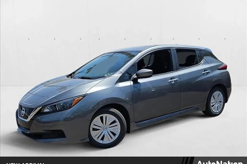 2019 Nissan Leaf S photo 1
