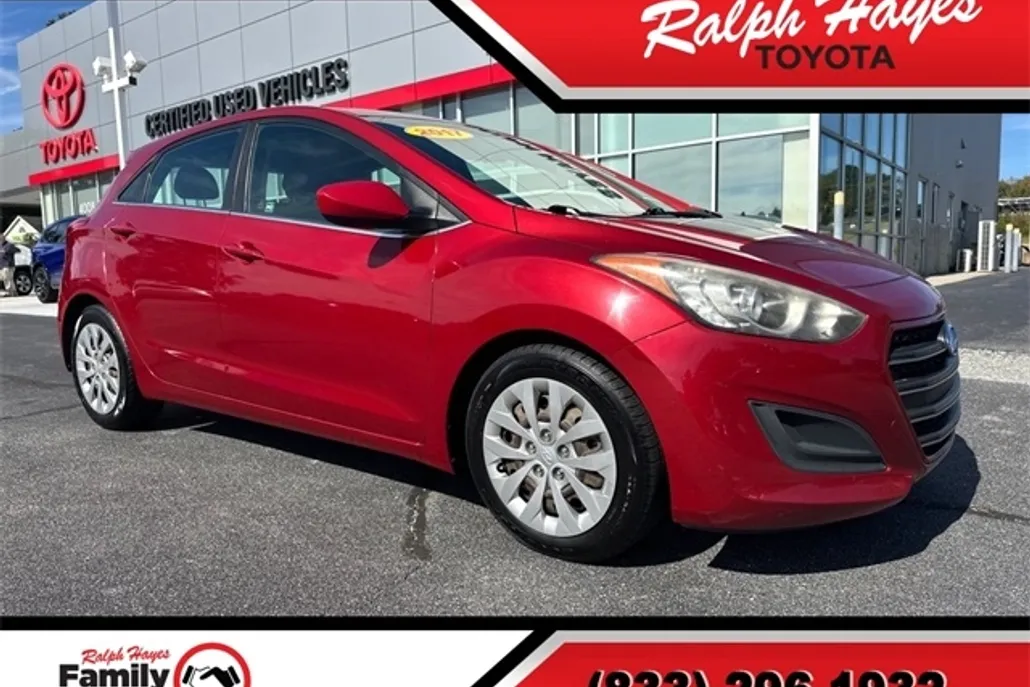 2017 Hyundai Elantra GT Base photo 1
