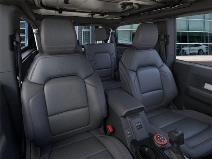 2025 Ford Bronco First Edition photo 10