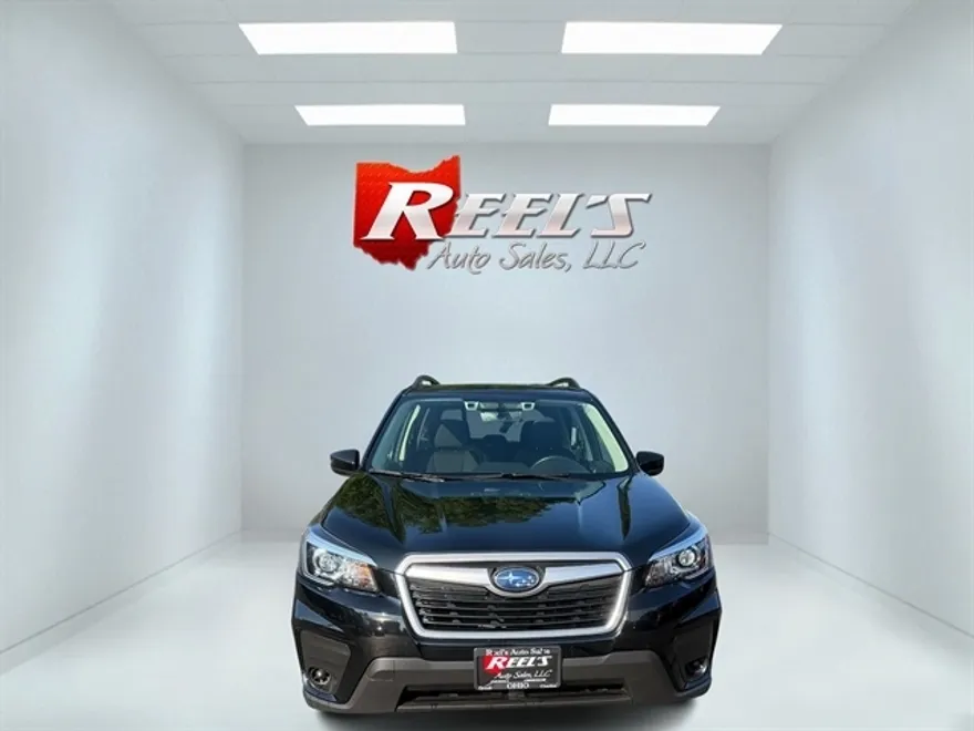 2020 Subaru Forester 2.5i Premium photo 1