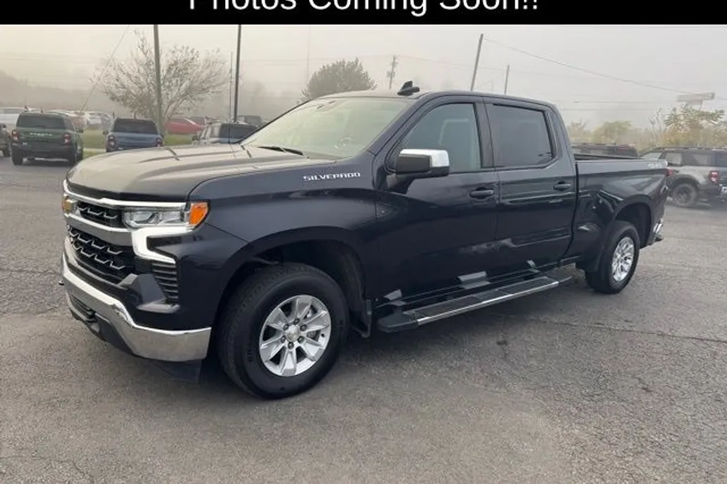2023 Chevrolet Silverado 1500 LT photo 1