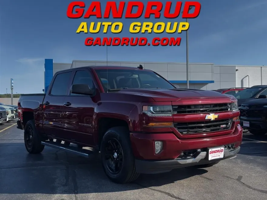2017 Chevrolet Silverado 1500 LT Z71 photo 1