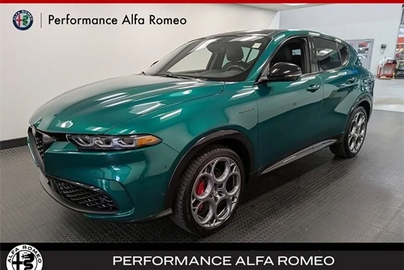2024 Alfa Romeo Tonale Veloce photo 1
