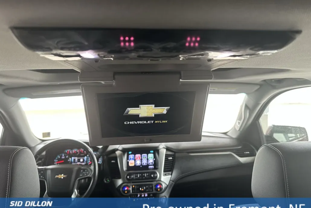 2019 Chevrolet Tahoe LT photo 1