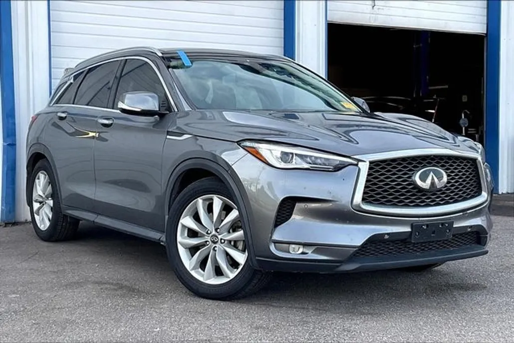 2019 Infiniti QX50 Essential photo 1