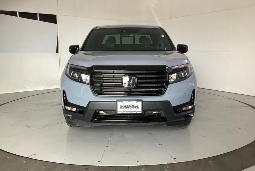 2023 Honda Ridgeline Black Edition photo 1