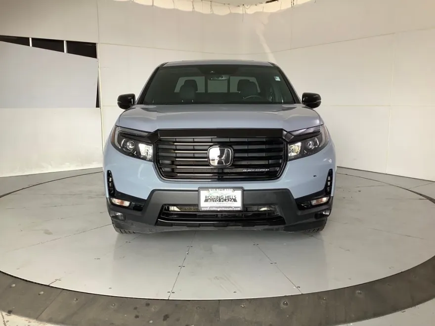 2023 Honda Ridgeline Black Edition photo 1