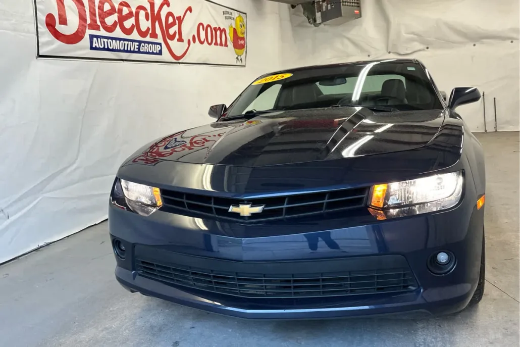 2015 Chevrolet Camaro Base photo 1