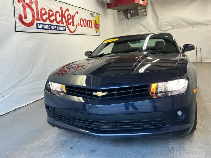 2015 Chevrolet Camaro Base photo 1