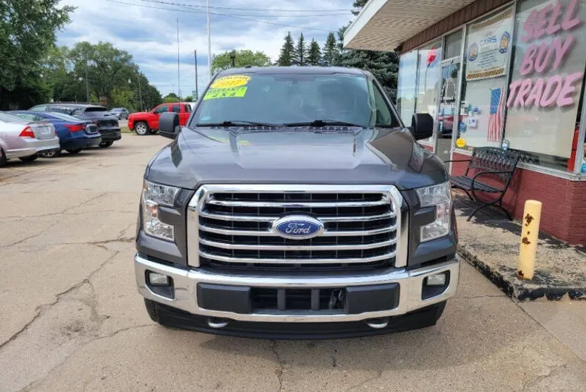 2017 Ford F-150 XLT photo 1