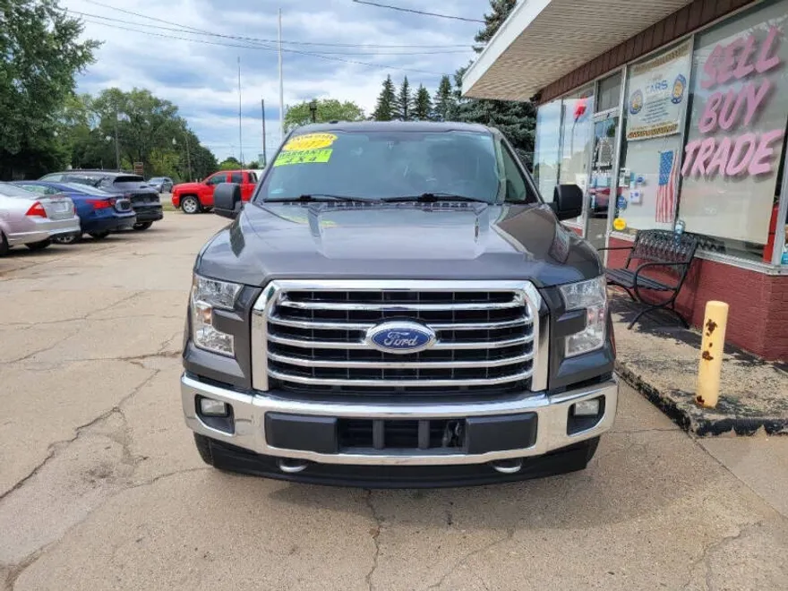 2017 Ford F-150 XLT photo 1