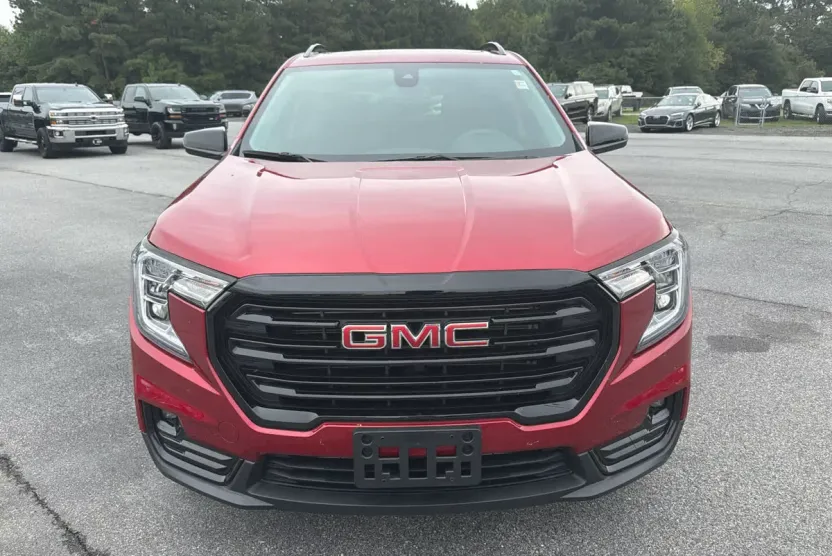 2024 Gmc Terrain SLT photo 1
