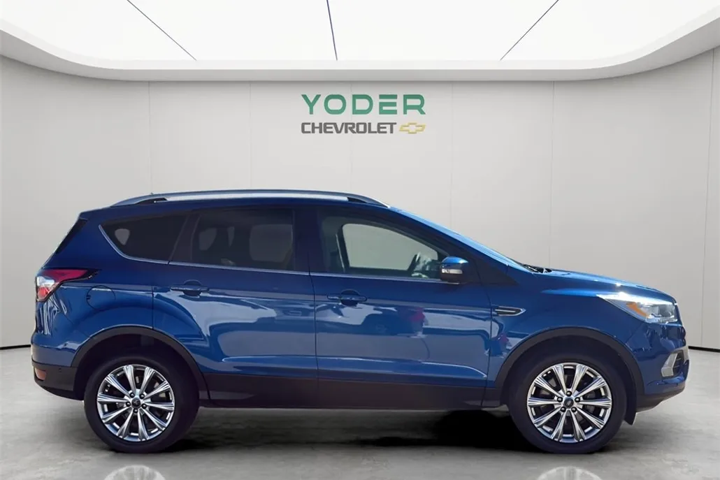2018 Ford Escape Titanium photo 1