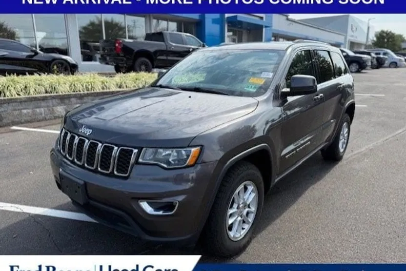 2018 Jeep Grand Cherokee Laredo E photo 1