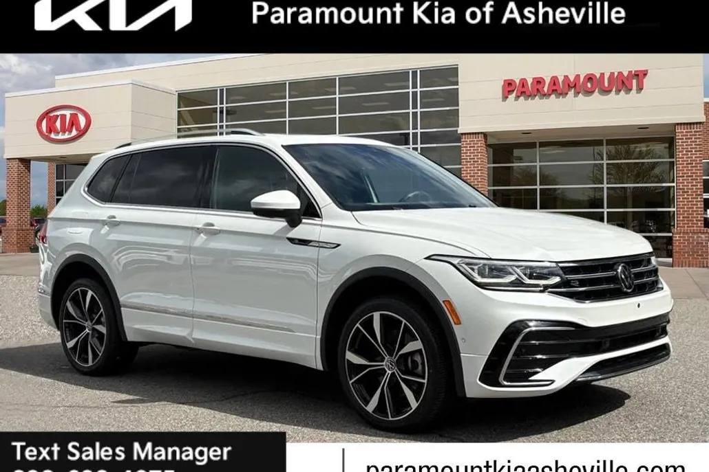 2022 Volkswagen Tiguan SEL Premium R-Line photo 1