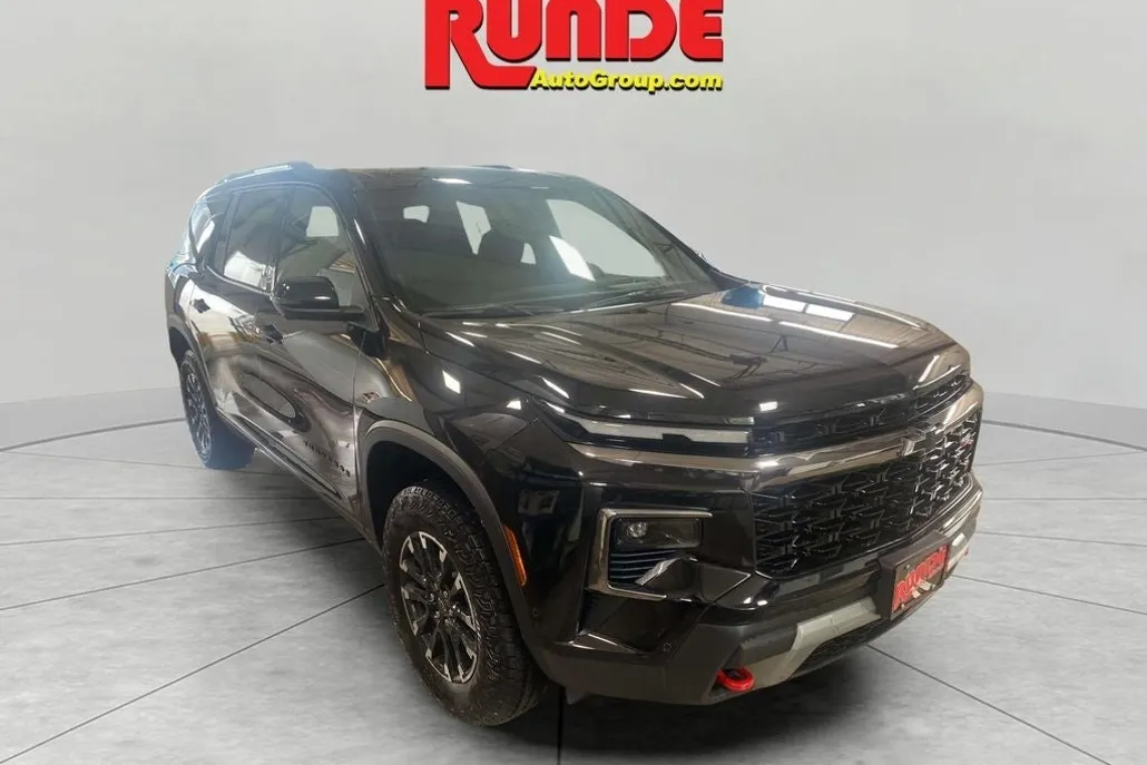 2025 Chevrolet Traverse Z71 photo 1