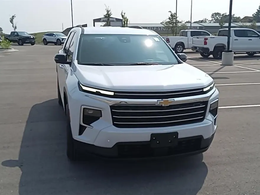 2026 Chevrolet Traverse photo 1