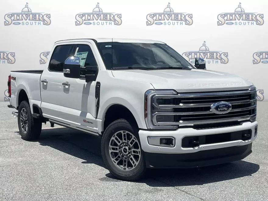 2025 Ford F-350 Platinum photo 1
