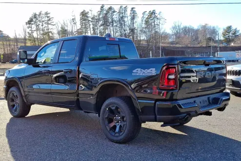 2025 Ram 1500 Big Horn photo 3