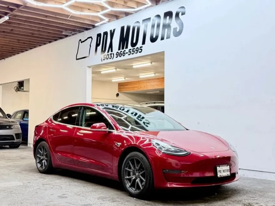 2018 Tesla Model 3 Long Range photo 1