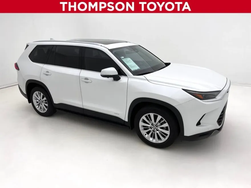 2024 Toyota Grand Highlander Platinum photo 1