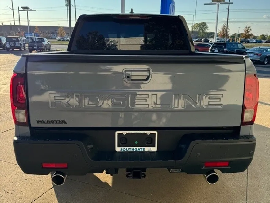 2026 Honda Ridgeline Black Edition photo 1