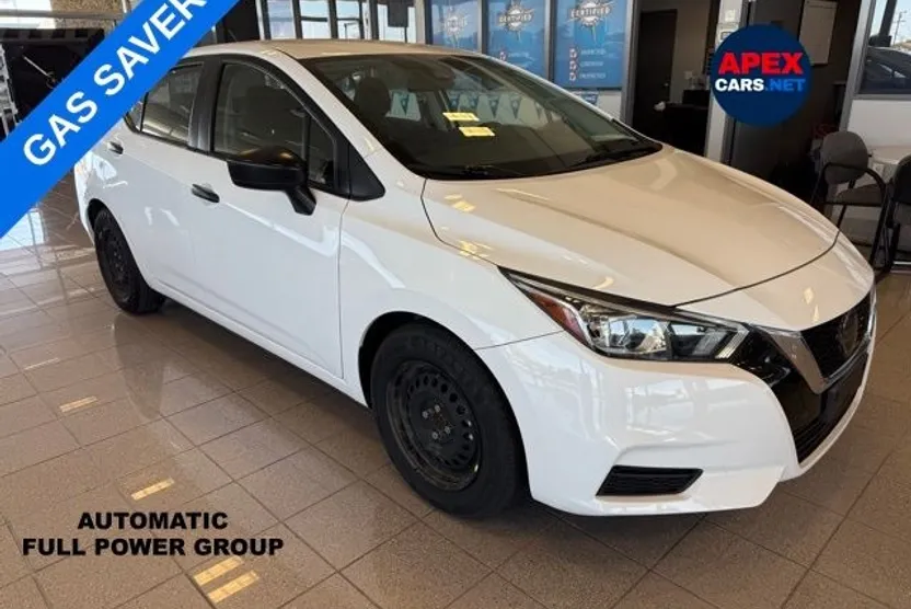 2021 Nissan Versa 1.6 S photo 1