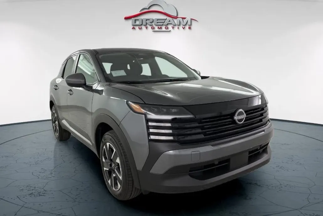 2025 Nissan Kicks SV photo 1