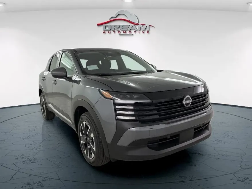 2025 Nissan Kicks SV photo 1