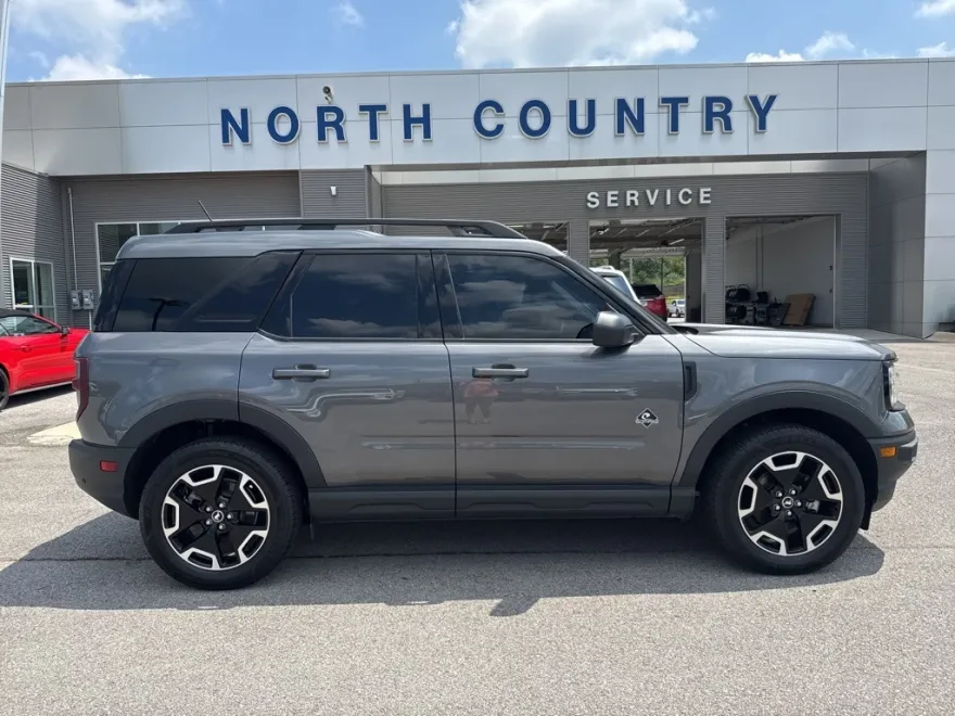 2023 Ford Bronco Sport Outer Banks photo 1