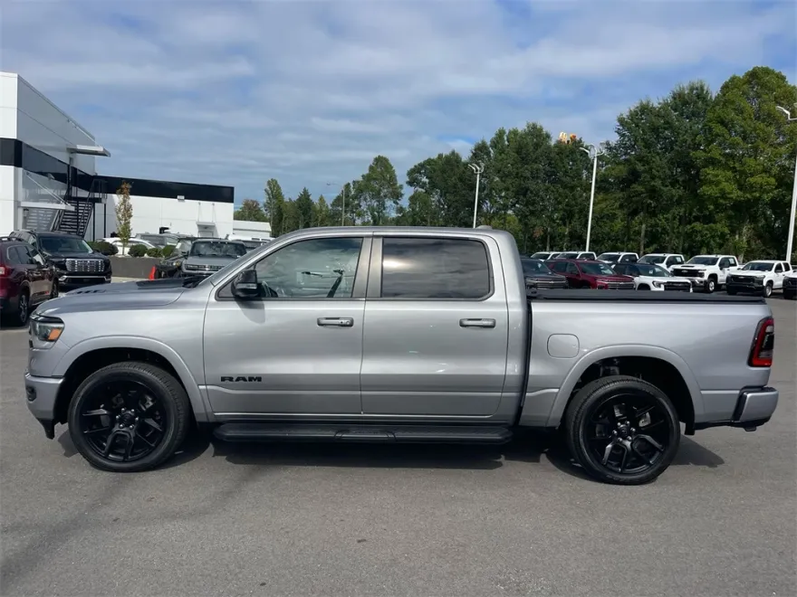2022 Ram 1500 Laramie photo 1