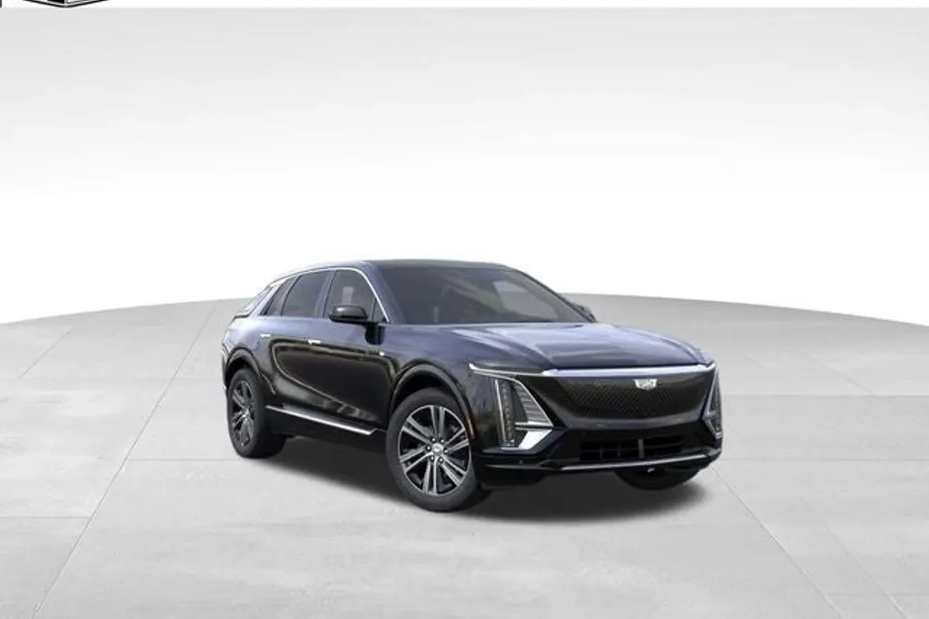2025 Cadillac Lyriq Luxury photo 1