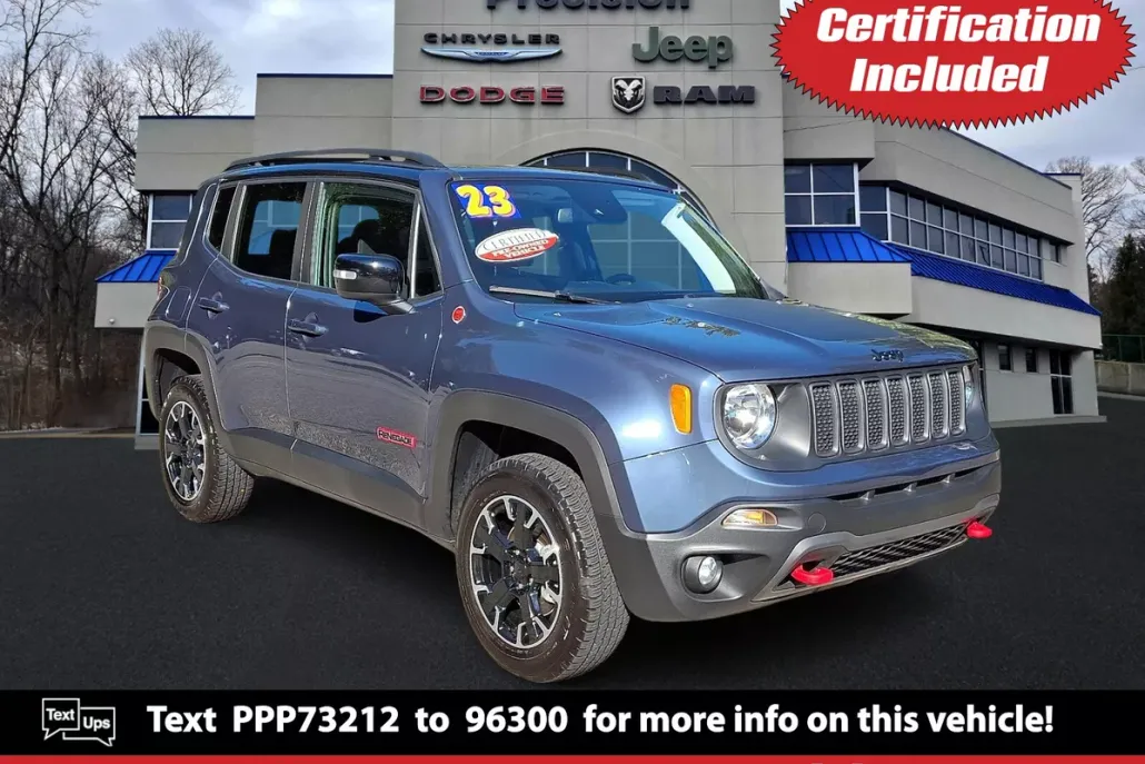 2023 Jeep Renegade Trailhawk photo 1