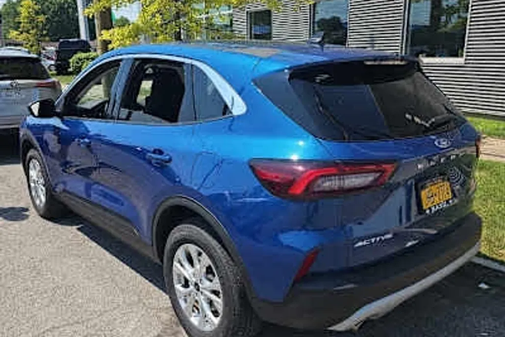 2023 Ford Escape Active photo 1