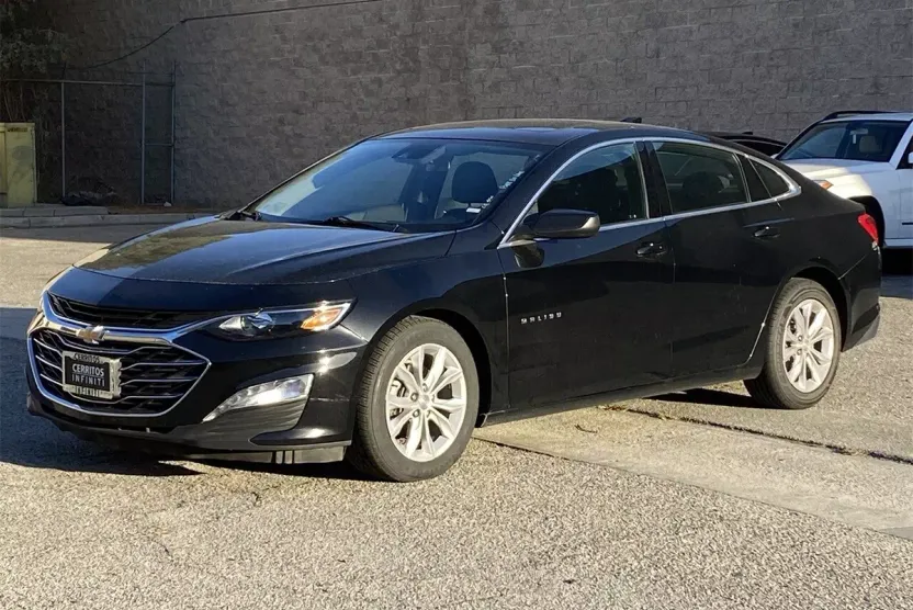 2024 Chevrolet Malibu 1LT photo 1