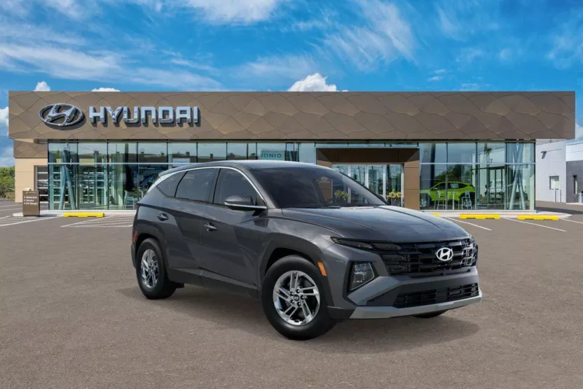 2026 Hyundai Tucson SE photo 1
