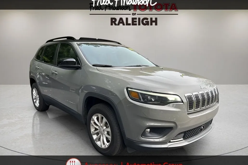 2022 Jeep Cherokee Latitude Lux photo 1